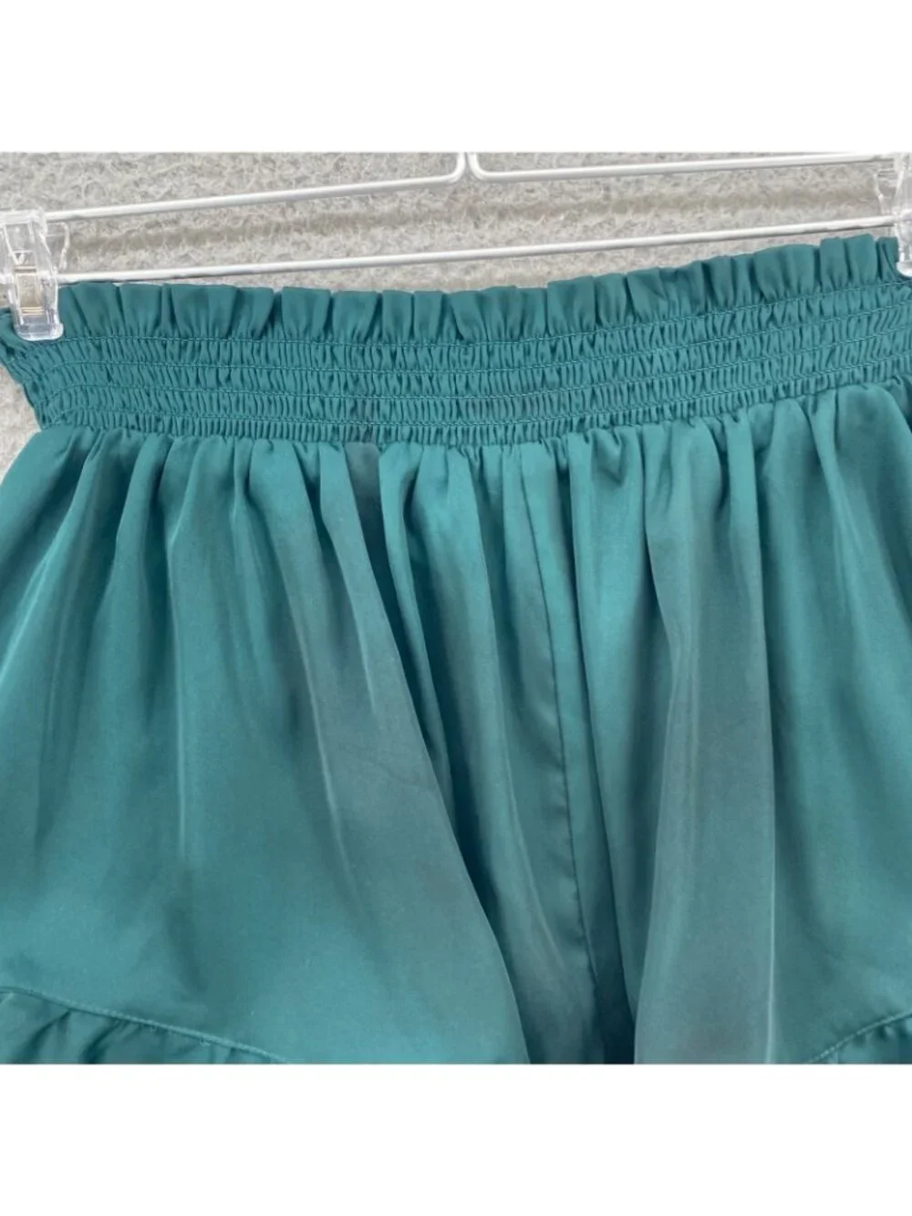 Birdy Grey Pajama Set Womens Large Emerald Ruffled Shorts Button Up Shirt Lounge